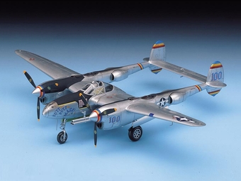 P-38 Lightning ( baubar in 4 Versionen / L Pathfinder / J / J Droop Snoot / F5-E Recon )