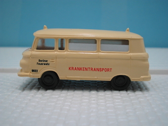 Barkas 1000 Bus ( Krankenwagen Berliner Feuerwehr )   [#]  3  beschr.